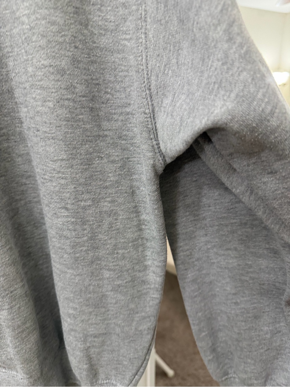 Jansport Kean University “Mom” Sweatshirt - Picture 6 of 8